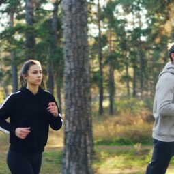 Jak zacząć biegać? Trening, dieta i motywacja dla początkujących