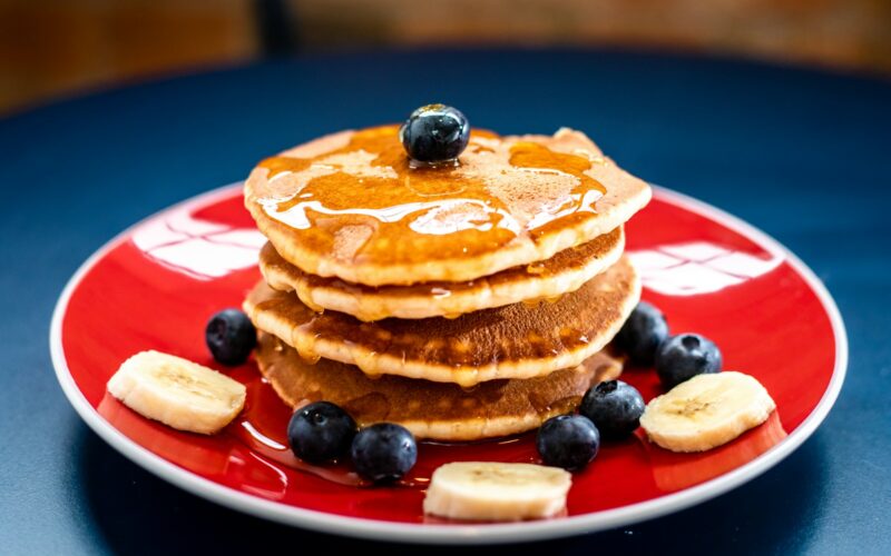 Pancakes dla biegacza: przepis na amerykańskie placki
