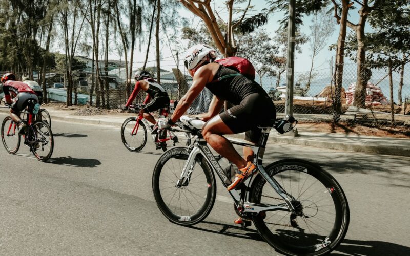 Poradnik debiutanta: jak przygotować się do triathlonu